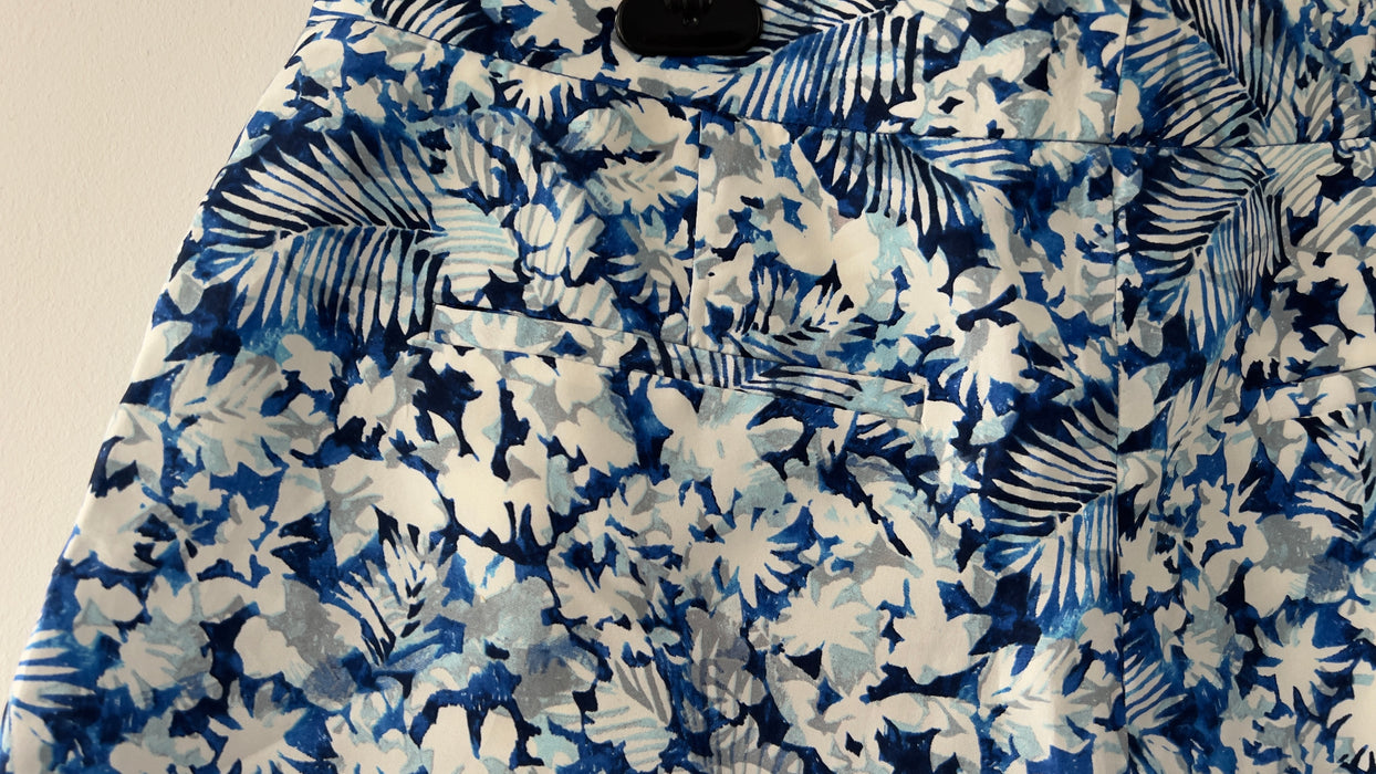 Theory Silk Floral Blue and White Pattern Shorts with Pockets Size UK 6